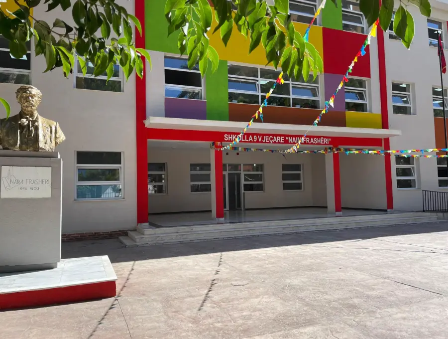 Shkolla 9-vjeçare 