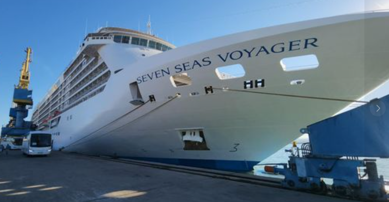 Kroçiera “Seven Seas Voyager” u ankorua sot në portin detar të Durrësit