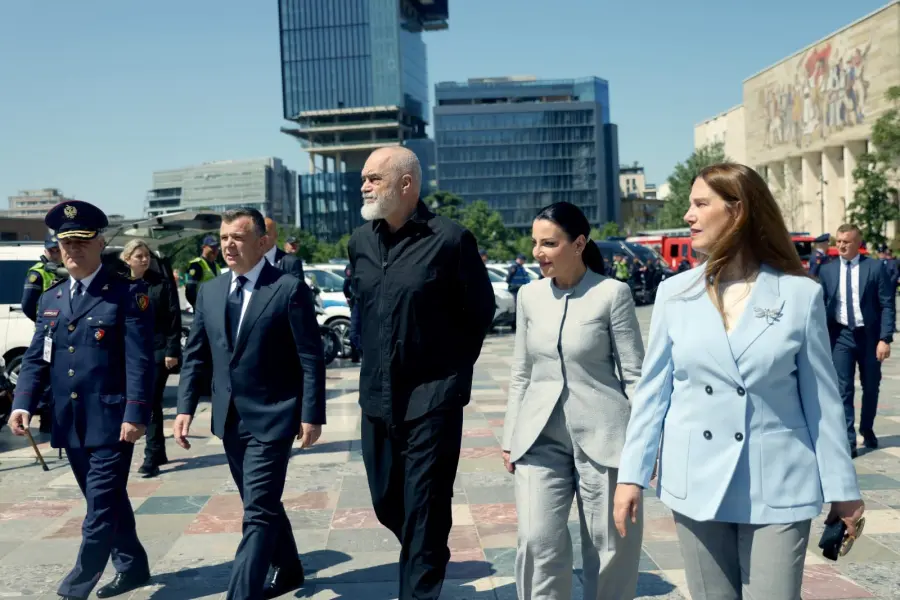 Hapja e aksit Thumanë-Kashar dhe tunelit të Llogorasë - Balluku: Presim mbi 14 milionë turistë