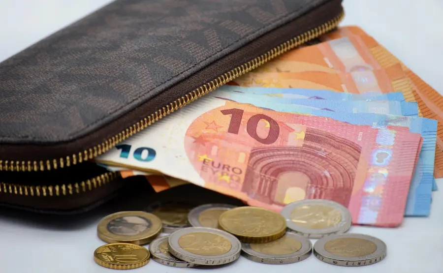 Inflacioni arrin 3.2% në gusht, çmimet mbeten në vëmendjen e familjeve shqiptare