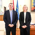 Guvernatori Sejko zhvillon takim me Ambasadoren e Hungarisë në Shqipëri, Martina Kasnyik
