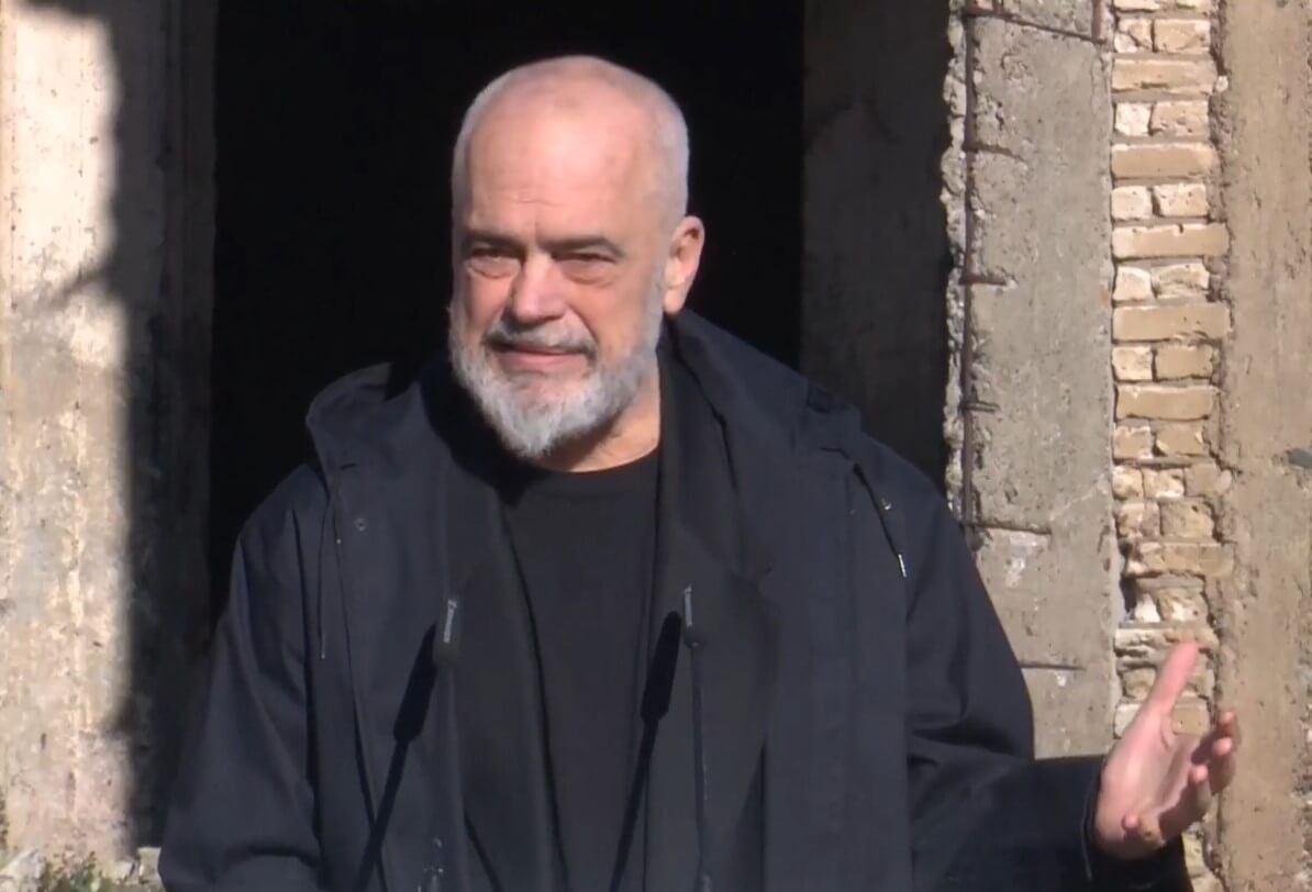 Projekti për Parkun Tematik Retro Bulqizë 2024 një motor ekonomik i cili u prezantua sot nga Edi Rama