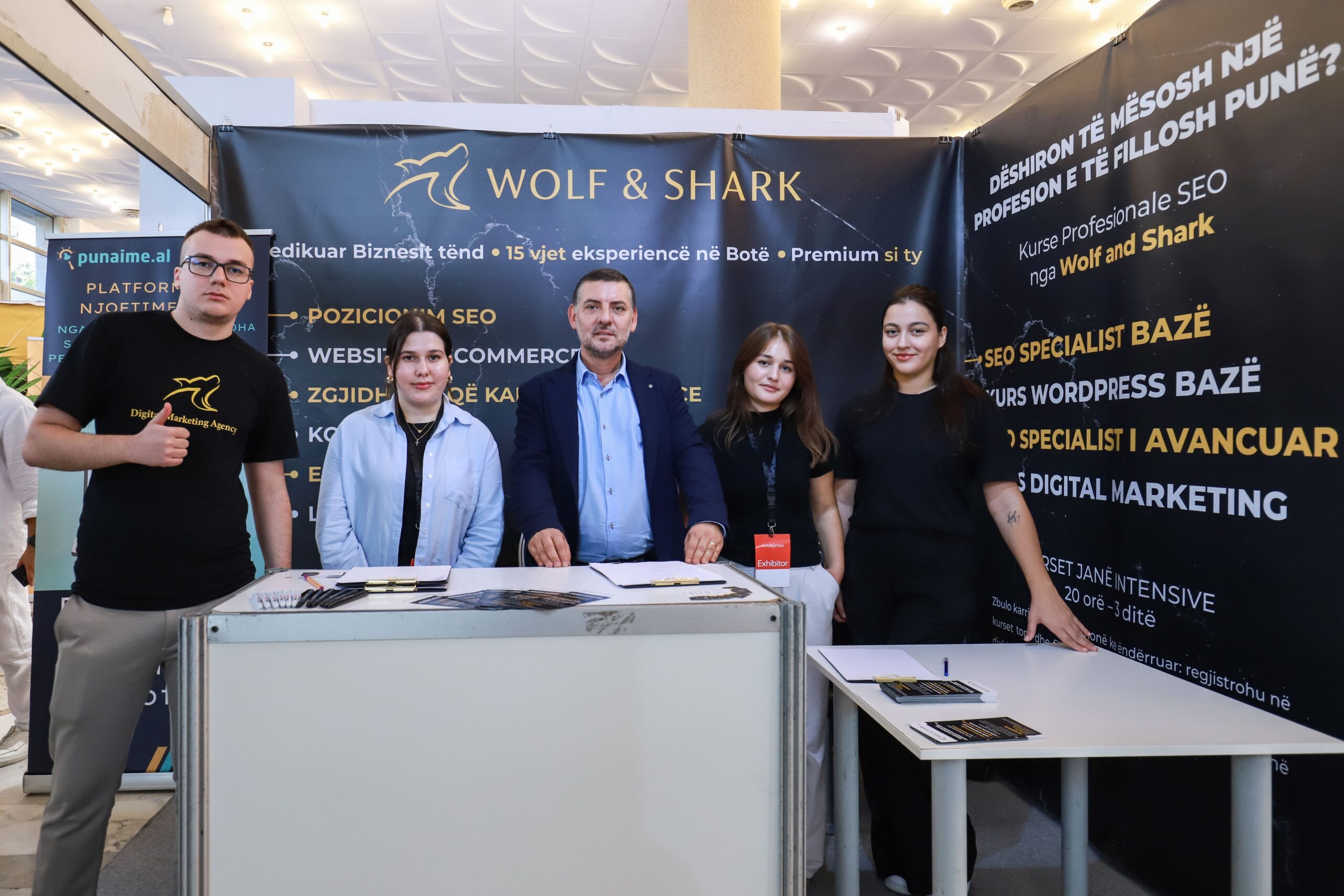 staff wolf&shark kurse profesionale ne future2tech tirane