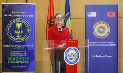 Nancy VanHorn duke mbajtur fjalim