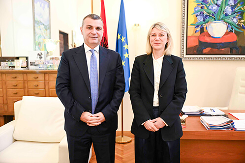 Guvernatori Sejko dhe Ambasadroja Kasnyik